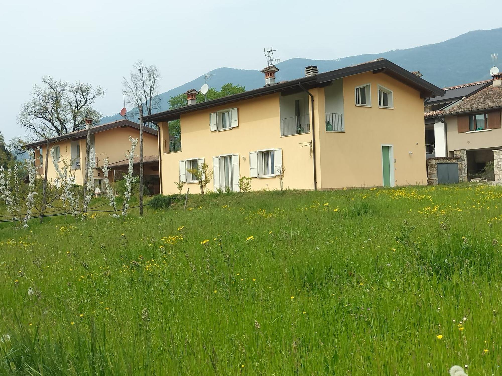 شقة Cascina Legnago Bilocale A 6 Chilometri Da Salo' Villanuova sul clisi المظهر الخارجي الصورة