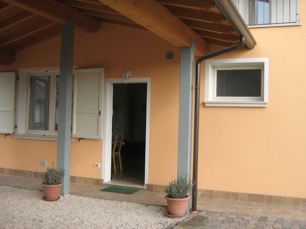 شقة Cascina Legnago Bilocale A 6 Chilometri Da Salo' Villanuova sul clisi المظهر الخارجي الصورة
